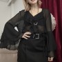Ruffle chic Κομψό πουκάμισο με βολάν μπροστά και ιδιαίτερο μανίκι που τραβάει τα βλέμματα. Θηλυκό και stylish, αναβαθμίζει κάθε εμφάνιση εύκολα και άμεσα.